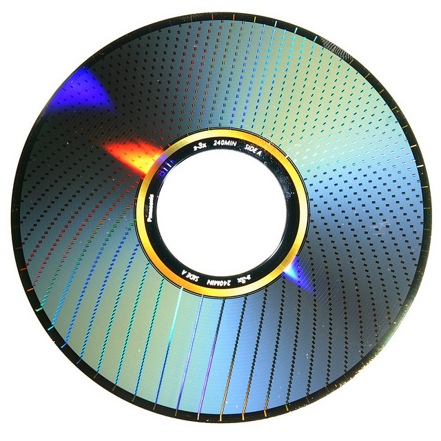 DVD-Ram диск. Голографические диски. Голографический многоцелевой диск. Цифровые диски двд. Love memory disc